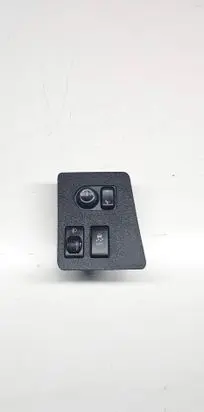 Nissan Qashqai Mirror switch trim P10970A77500 68485JD900 K77770
