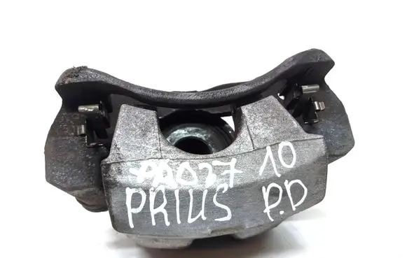 Toyota Prius (XW30) Front brake caliper