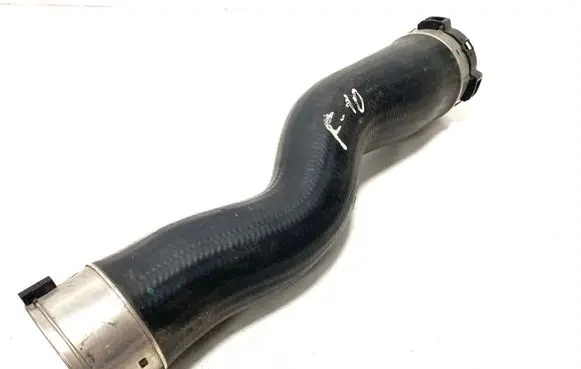 BMW 5 F10 F11 Intercooler hose/pipe 7810614 781061402