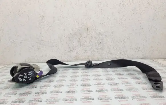 Audi A6 S6 C6 4F Front seatbelt
