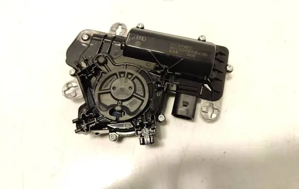 Skoda Kodiaq Tailgate/trunk/boot lift motor 5TA827887C