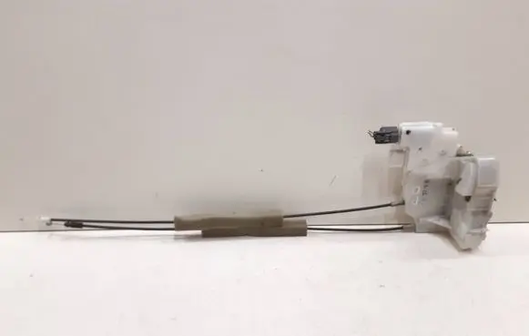 Subaru Legacy Front door lock 041201