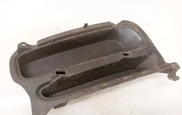 Toyota Avensis T250 Front bumper lower grill 5212705010