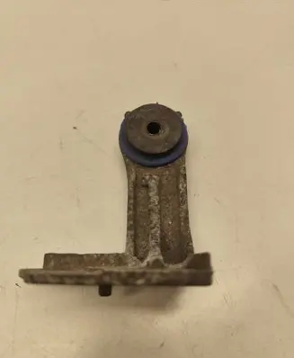 Peugeot 508 II Intercooler pipe mounting bracket 