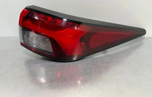 Mitsubishi Outlander IV Rear/tail lights W5202