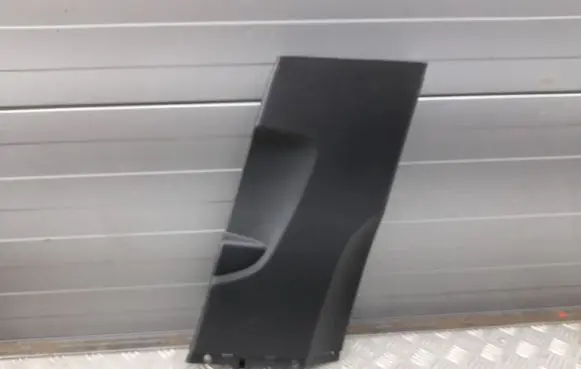 Audi A3 S3 8V (B) pillar trim (bottom) 8V5867240