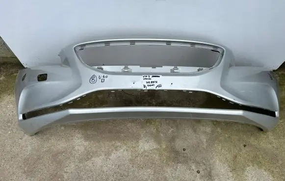 Volvo V40 Front bumper