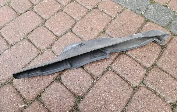 Opel Corsa E Fender foam support/seal 13427592