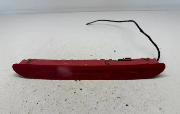 Volkswagen PASSAT B6 Third/center stoplight 1K6945097B