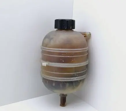 Peugeot 206 Coolant expansion tank/reservoir 9647777280