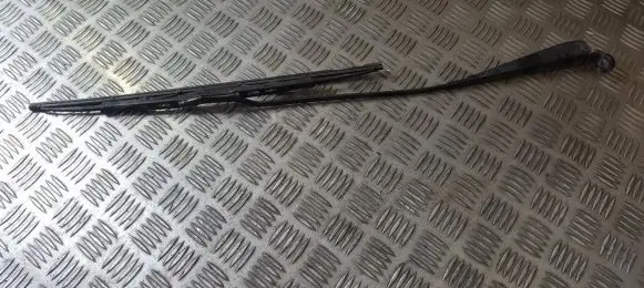 Opel Tigra A Front wiper blade arm 90484536