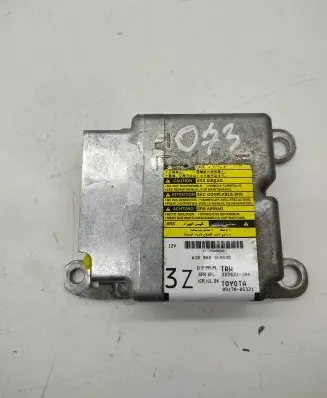 Toyota Avensis T270 Airbag control unit/module 8917005321 227631104