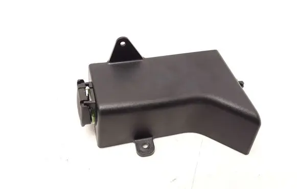 Jaguar XJ X350 12 V Socket (front) 2W93F060D08