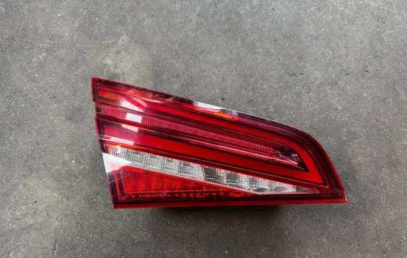 Audi A3 S3 8V Tailgate rear/tail lights 8V4945093C