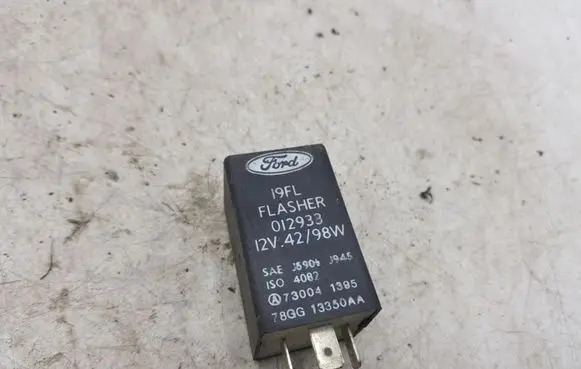 Volkswagen Golf III Other relay 78GG13350AA SAE05906J945