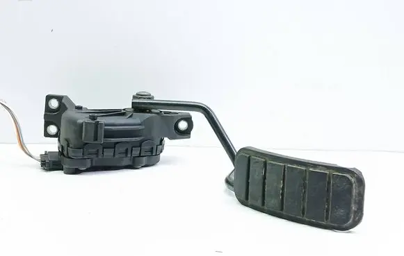 Renault Vel Satis Accelerator throttle pedal 8200004938