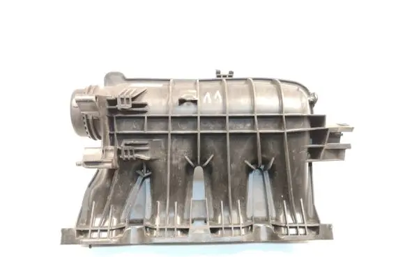 Volkswagen Golf VI Intake manifold 05E129709D