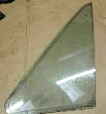 Volkswagen Golf I Front vent window/glass (coupe) 171845251A