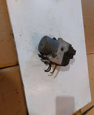 Peugeot 406 ABS Pump 9630532980