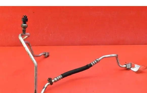 Jaguar XJ X350 Air conditioning (A/C) pipe/hose