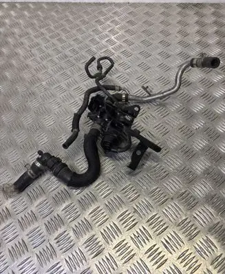 Nissan Qashqai J12 Thermostat/thermostat housing 922306682R