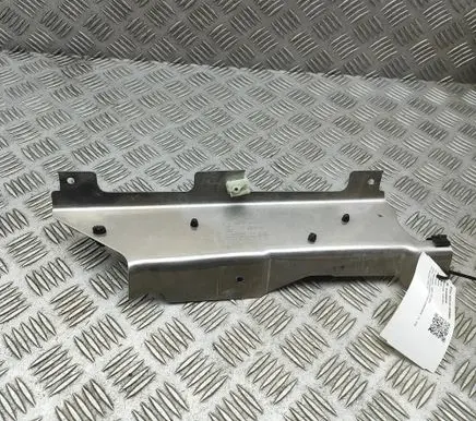 BMW X6 G06 Heat shield in engine bay 5A08A23