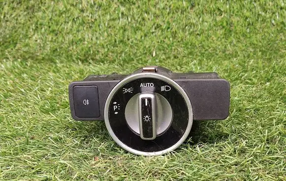 Mercedes-Benz C W204 Light switch