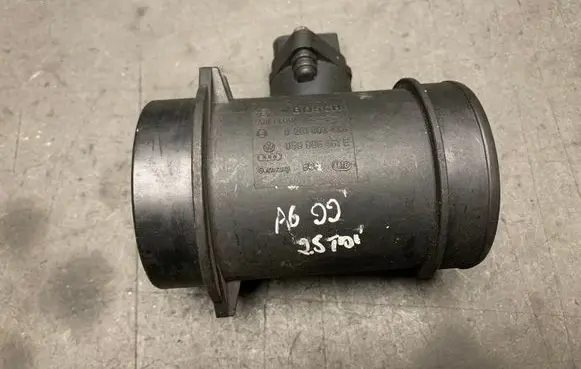 Audi A6 S6 C5 4B Mass air flow meter 0281002429 059906461E