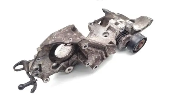 Skoda Octavia Mk2 (1Z) Generator/alternator bracket 03L903143D 038903315 038903315AH