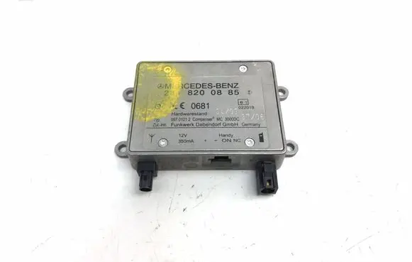 Mercedes-Benz E W211 Bluetooth antenna 2118200885 K3540