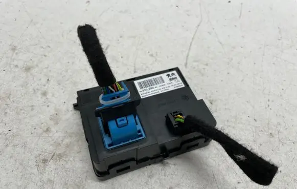 Opel Grandland X Other control units/modules 9832228080