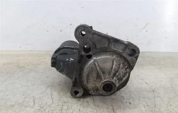 Opel Vivaro Starter motor 986020131