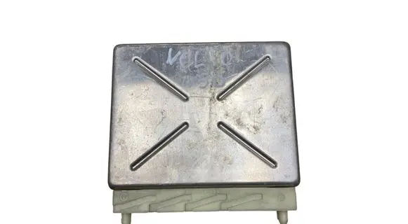 Volvo V50 Engine control unit/module 00008863A2