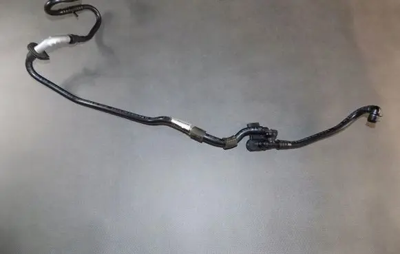 Volkswagen Touareg II Vacuum line/pipe/hose 7P0611932AD
