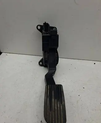 Mercedes-Benz Vito Viano W639 Accelerator throttle pedal 0281002561 A6393000604