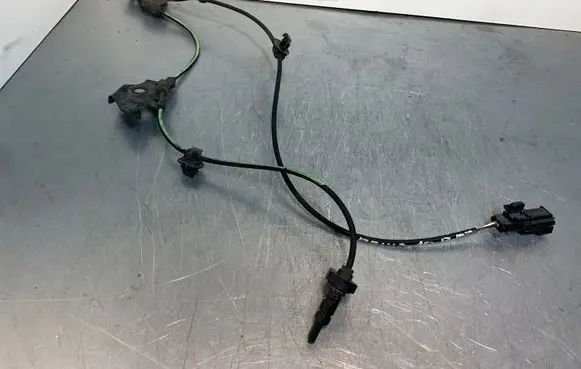 Toyota Prius (XW30) ABS brake wheel speed sensor 8954247030
