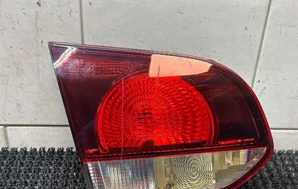 Volkswagen Golf VI Tailgate rear/tail lights 5K0945093T