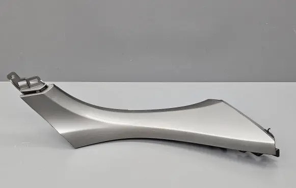 Dashboard glove box trim