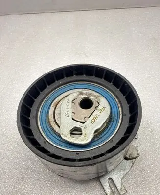 Renault Master II Generator/alternator belt tensioner VKM16503 ARB1357