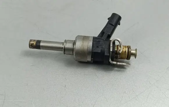 KIA Telluride Fuel injector 353103L200