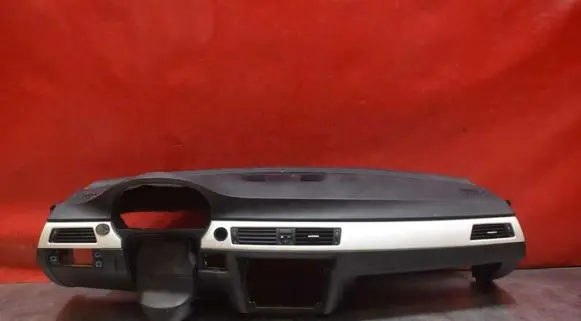 BMW 3 E90 E91 Dashboard