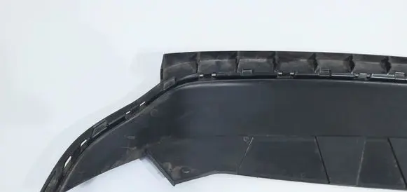Volkswagen PASSAT B7 Front bumper lip 