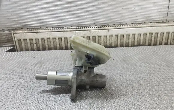 Audi A4 S4 B7 8E 8H Master brake cylinder 8E06113016