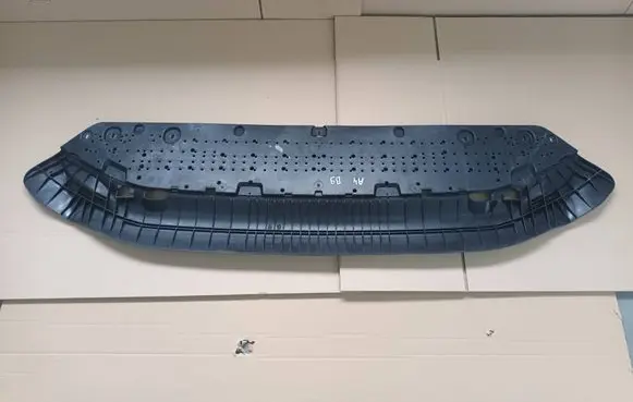 Audi A4 S4 B9 8W Engine splash shield/under tray 8W0807611F