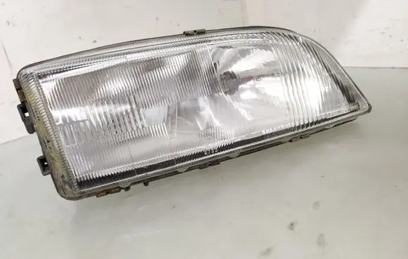 Volvo S70 V70 V70 XC Headlight/headlamp 205409B 9169313