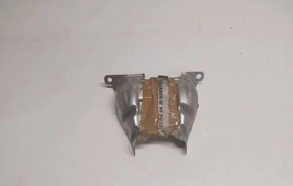 Volkswagen Touareg III Heat shield in engine bay 06L129597B