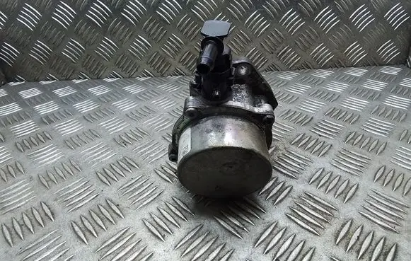 Nissan Qashqai+2 Vacuum pump 8201005306C 7006730303