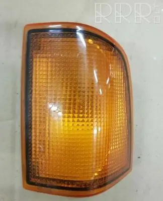 Volkswagen Jetta I Front indicator light 161953081