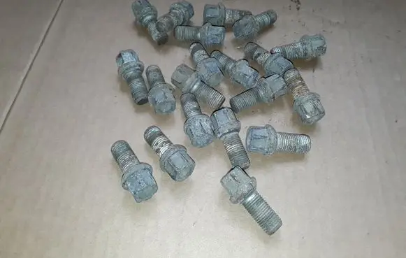 Skoda Octavia Mk3 (5E) Nuts/bolts NOCODE