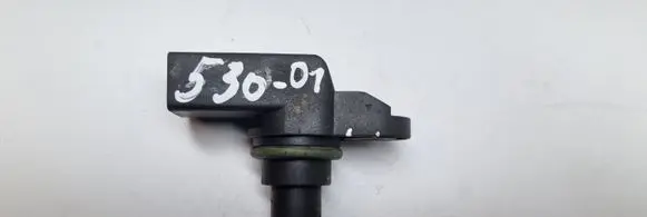 BMW 5 E39 Camshaft position sensor 2249320